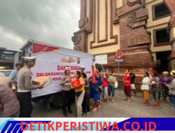 Sambut HUT Bhayangkara ke-80 Tahun 2026, Polda Bali Bagikan 300 Paket Sembako di Pasar Kumbasari