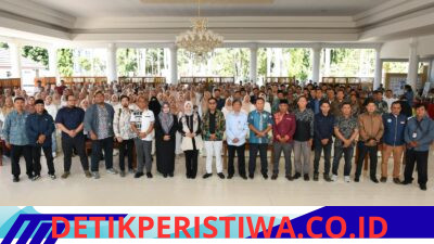 Bupati Lotim Canangkan Gerakan Validasi Data Kemiskinan, Libatkan Ratusan Relawan demi Bansos Tepat Sasaran