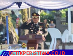 Peringatan Hari Bhayangkara ke-80, Kapolres Karangasem Pimpin Upacara di Lapangan Tanah Aron