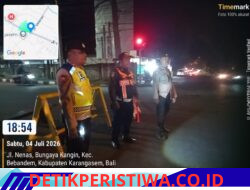 Antisipasi Kepadatan Akhir Pekan, Polsek Bebandem Gelar Pengamanan Jalur di Kecicang Islam