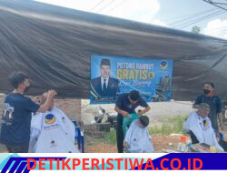 Warga Antusias Program Cukur Rambut Gratis DPD Nasdem Tulang Bawang