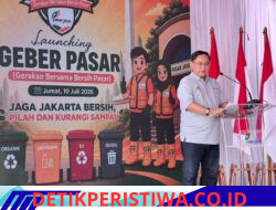 Gerakan Bersama Bersih Pasar Diluncurkan di Pasar Induk Kramat Jati