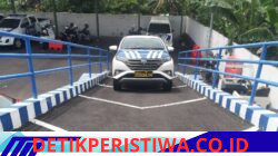 Personil Lantas Berikan Ujian Praktek Uji Kemahiran Mengemudi, kepada Pemohon SIM Baru