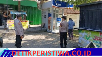 Pastikan Situasi Wilayah Tetap Aman dan Kondusif, Personel Polsek Selat Intensifkan Patroli