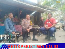 Melalui Giat Colling System, Bhabinkamtibmas Sambangi Warga Binaan di Parkiran Pura Pasar Agung, Banjar Dinas Sogra