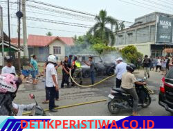 Mobil Feroza Bermuatan Tangki Modifikasi Terbakar di Peusangan, Pemilik Alami Luka Bakar