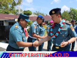 Lanal Ranai Lepas Danlanal Ranai dan Ketua Jalasenastri Dengan Suasana Haru dan Bangga