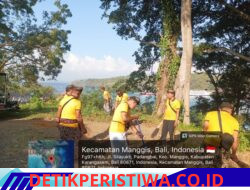 Jelang Piodalan, Personil Polsek Padangbai Bersama Instansi Terkait dan Masyarakat Gotong Royong Bersih-bersih di Area Pura Silayukti