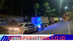 Cegah Lakalantas, Satlantas Polres Karangasem Berikan Himbauan kepada Para Sopir Tidak Parkir Sembarangan di Bahu Jalan