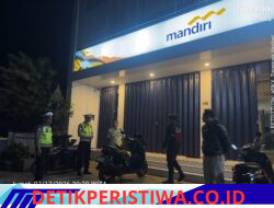 Melalui Giat Blue Light Patrol, Polsek Rendang Menjaga Situasi Kamtibmas Agar Tetap Kondusif 
