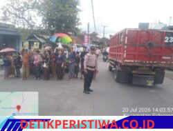 Pastikan Kegiatan Berjalan Lancar, Tiga Personel Polsek Sidemen Amankan Upacara Pitra Yadnya di Desa Sidemen