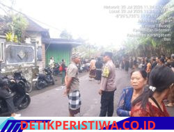 Bhabinkamtibmas Desa Telaga Tawang Bersinergi dengan Pecalang, Amankan Upacara Ngaben