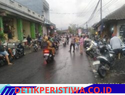 Jaga Keselamatan dan Ketertiban Lalulintas, Personel Polsek Sidemen Gatur Lalin di Pasar Desa Adat Tabola