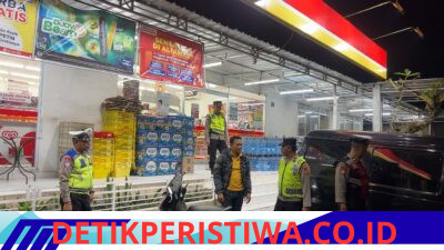 Polsek Rendang Intensifkan Giat Blue Light Patrol, Pantau Situasi Kamtibmas Pantau Situasi Wilayah