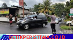 Atensi Kegiatan Masyarakat, Personel Polsek Rendang Melaksanakan Pos Keselamatan Strong Point di Simpang 3 Setra Dalem Kupa Nongan