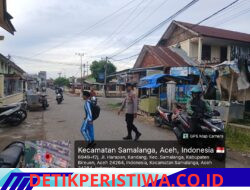 Polisi Hadir di Jam Sibuk, Strong Point Polsek Samalanga Jaga Kelancaran Lalu Lintas dan Keselamatan Pelajar