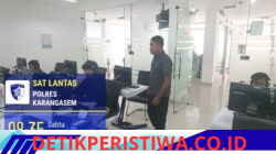 Pastikan Mengenal Rambu Rambu,  Personil Lantas Berikan Uji Teori Avis Komputerisasi kepada Pemohon SIM Baru