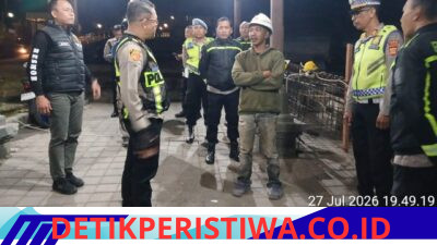 Perkuat Sinergi dan Jaga Situasi Kamtibmas, Polsek Rendang Melaksanakan Patroli Skala Besar Buka Ruang dialogis dengan Masyarakat