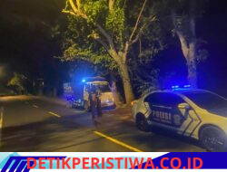 Cegah Lakalantas, Satlantas Polres Karangasem Himbau Para Sopir Truk Tidak Parkir di Bahu Jalan
