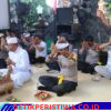 Tingkatkan Keimanan dan Spiritual, Kapolres Karangasem Laksanakan Persembahyangan Bersama