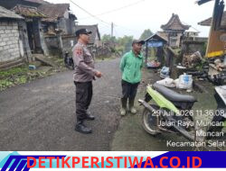 Melalui Patroli Dialogis Personil Polsek Selat Jaga Kondusivitas Wilayah, Berikan Pesan Kamtibmas kepada Masyarakat 