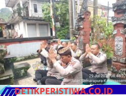 Memasuki Hari Purnama Karo, Personel Polsek Sidemen Gelar Persembahyangan Bersama 
