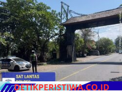 Cegah Lakalantas, Satlantas Polres Karangasem Terjunkan Unit Turjawali Berikan Himbauan kepada Sopir Truk Tidak Parkir Sembarangan di Kawasan Wisata Candidasa 