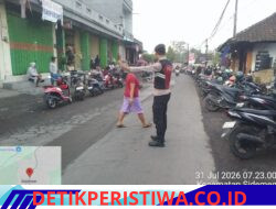 Rutinitas Pos Sore, Satlantas Polres Karangasem Lakukan Gatur Lalin di Pasar Senggol Jalan Gajah Mada Amlapura