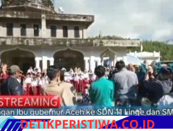 Ibu Gubernur Aceh Serahkan Bantuan Perlengkapan Sekolah dan Tinjau SD Negeri 11 Linge Pascabanjir