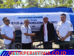 Dari Rumah Sakit untuk Masyarakat, RSUD dr. R. Soedjono Selong Salurkan Bantuan Air Bersih bagi Warga Jerowaru