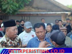 Aksi di Polres Lombok Timur, Warga Minta Polisi Bergerak Cepat Usut Dugaan Ujaran Kebencian terhadap Bupati
