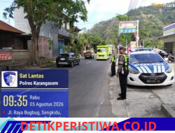 Cegah Lakalantas, Satlantas Polres Karangasem Tertibkan Truk yang Parkir di Sepanjang Jalur Obyek Wisata Candidasa