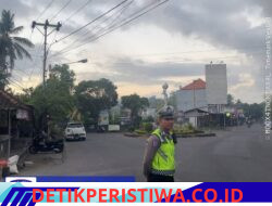 Pastikan Kelancaran Arus Lalulintas, Personel Sat Lantas Rutin Lakukan Gatur  Lalin di Pos 3 Patung Salak Jasri