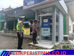 Pastikan Situasi Kamtibmas Kondusif, Polsek Selat Intensifkan  Patroli Barcode Pantau Sejumlah Objek Vital