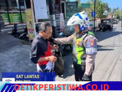 Bangun Kesadaran Masyarakat dalam Berlalulintas, Unit Turjawali Sat Lantas Berikan Teguran Secara Humanis kepada Pengendara Tanpa Helm di Jalan Raya