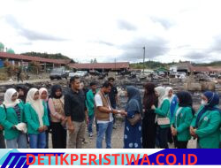 Ketua STIKes PNAD Berikan Bantuan Uang Tunai kepada Mahasiswa Korban Kebakaran di Jagong Jeget