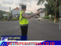 Pastikan Kelancaran Arus Lalulintas, Sat Lantas Lakukan Gatur  Lalin di Pos 3 Patung Salak Jasri