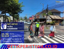 Utamakan Keselamatan Kalangan Pelajar, Anggota Lantas Polres Karangasem Bantu Sebrangkan Siswa Siswi SD Negeri 1 Subagan
