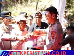 Usai Peresmian, Kapolda Bali Salurkan Bantuan dan Tali Kasih untuk Warga Kurang Mampu kepada Warga Tianyar