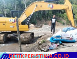 Diduga Alat Berat di Kampung Lumut Beroperasi di Lokasi Tambang Emas Berkedok Normalisasi Sungai