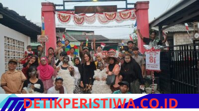 Semarak kegiatan 17 Agustus dengan Jalan Santai Pondok Sukatani Permai RW 003 Kel Sukatani Kecamatan Rajeg