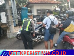 Tekan Angka Pelanggaran Lalulintas, Unit Turjawali Tindak Tegas dengan Tilang Manual kepada Pengendara yang Menggunakan Knalpot Brong