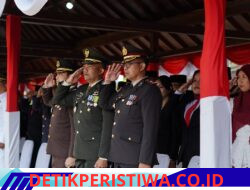 Wakapolres Karangasem Hadiri Upacara Pengibaran Merah Putih HUT Kemerdekaan RI Ke-81, di Lapangan Tanah Aron