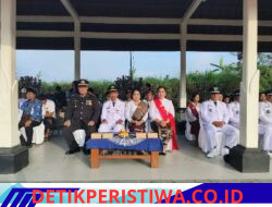 Kapolsek Selat Hadiri Upacara Pengibaran Bendera HUT Kemerdekaan RI Ke-81, di Kecamatan Selat