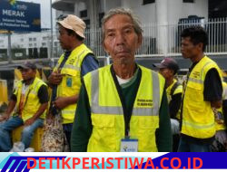 PEDAGANG ASONGAN PEL,MERAK belum MERDEKA dari dugaan pungli oknum asdp merak pel, merak