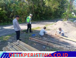 Pastikan Situasi Kamtibmas Tetap Kondusif, Personel Polsek Selat Rutin Gelar Patroli Barcode 