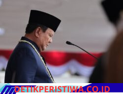Awali Upacara HUT ke-81 RI, Prabowo Ajak Seluruh Peserta Berdoa untuk Korban Bencana