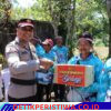 Polres Karangasem Berbagi, Kapolres Karangasem Bagikan Paket Sembako kepada Kelompok Tani Desa Jungutan