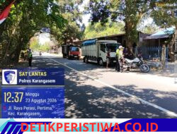 Satlantas Polres Karangasem Terjunkan Unit Turjawali, Himbau Para Sopir Truk tidak Parkir di Badan di Dijalur Candidasa-Padangbay