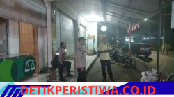 Polsek Selat Intensifkan Giat Blue Light Patrol, Sasar Obyek Vital, Sambangi Satpam Sampaikan Pesan Kamtibmas 